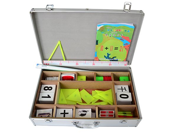 小學(xué)低年級(jí)數(shù)學(xué)磁性教具